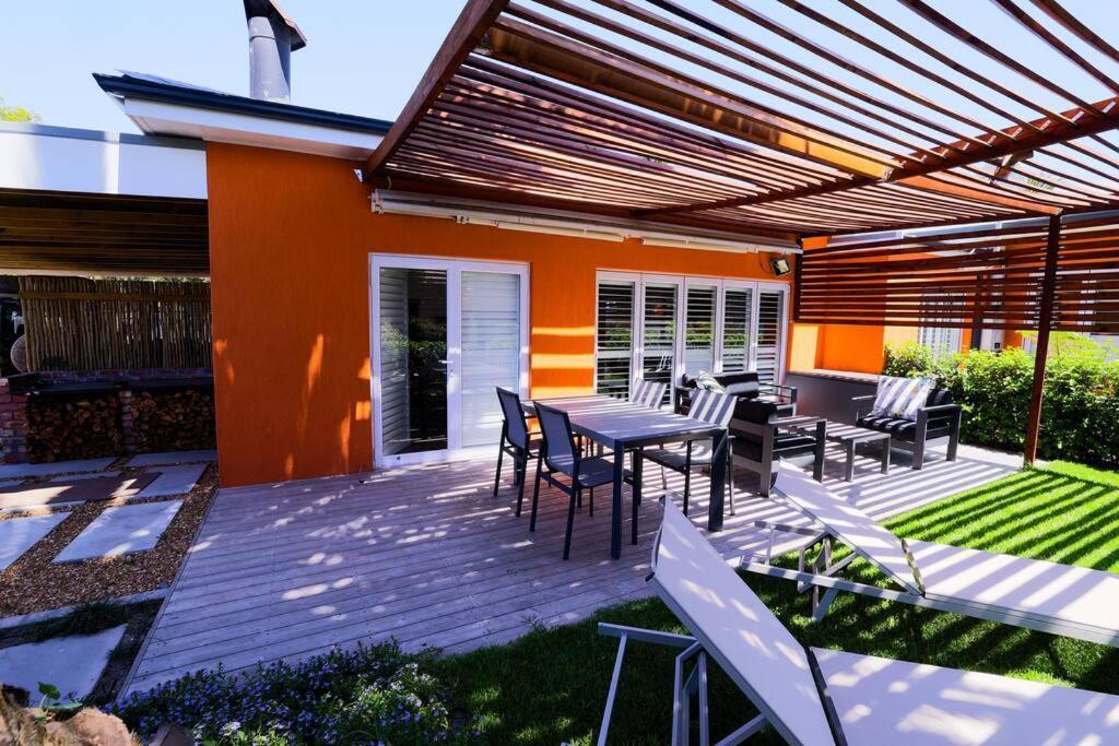 Garten Wohnung Mit Pool, 2 Schlafzimmer Cape Town Exterior photo