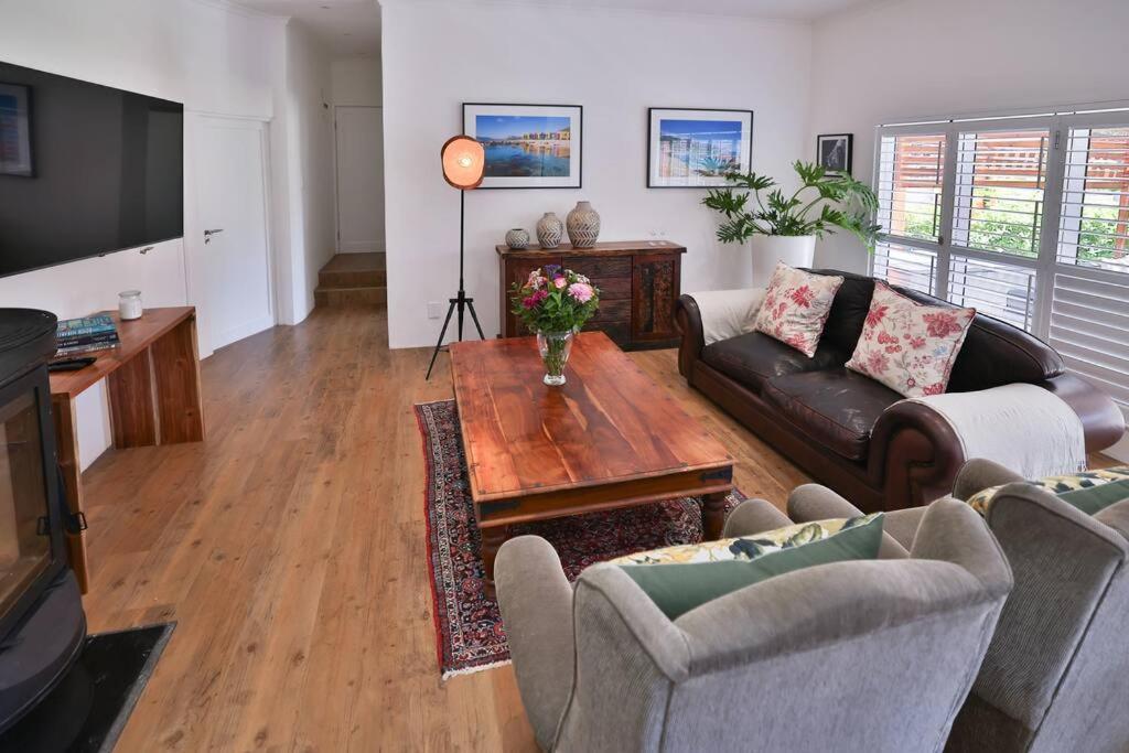 Garten Wohnung Mit Pool, 2 Schlafzimmer Cape Town Exterior photo